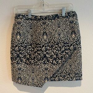 H&M | US Size 8 | Skirt